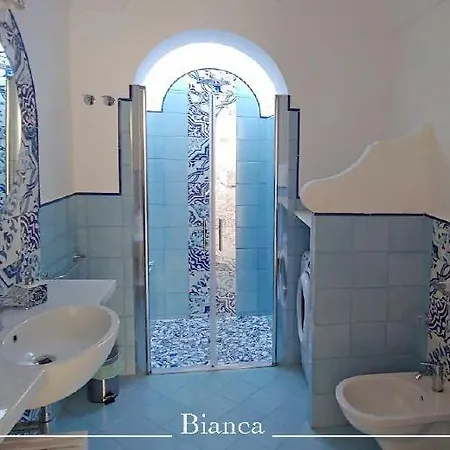 Villa Forio Sleeps 4 With Pool Air Con And Wifi *